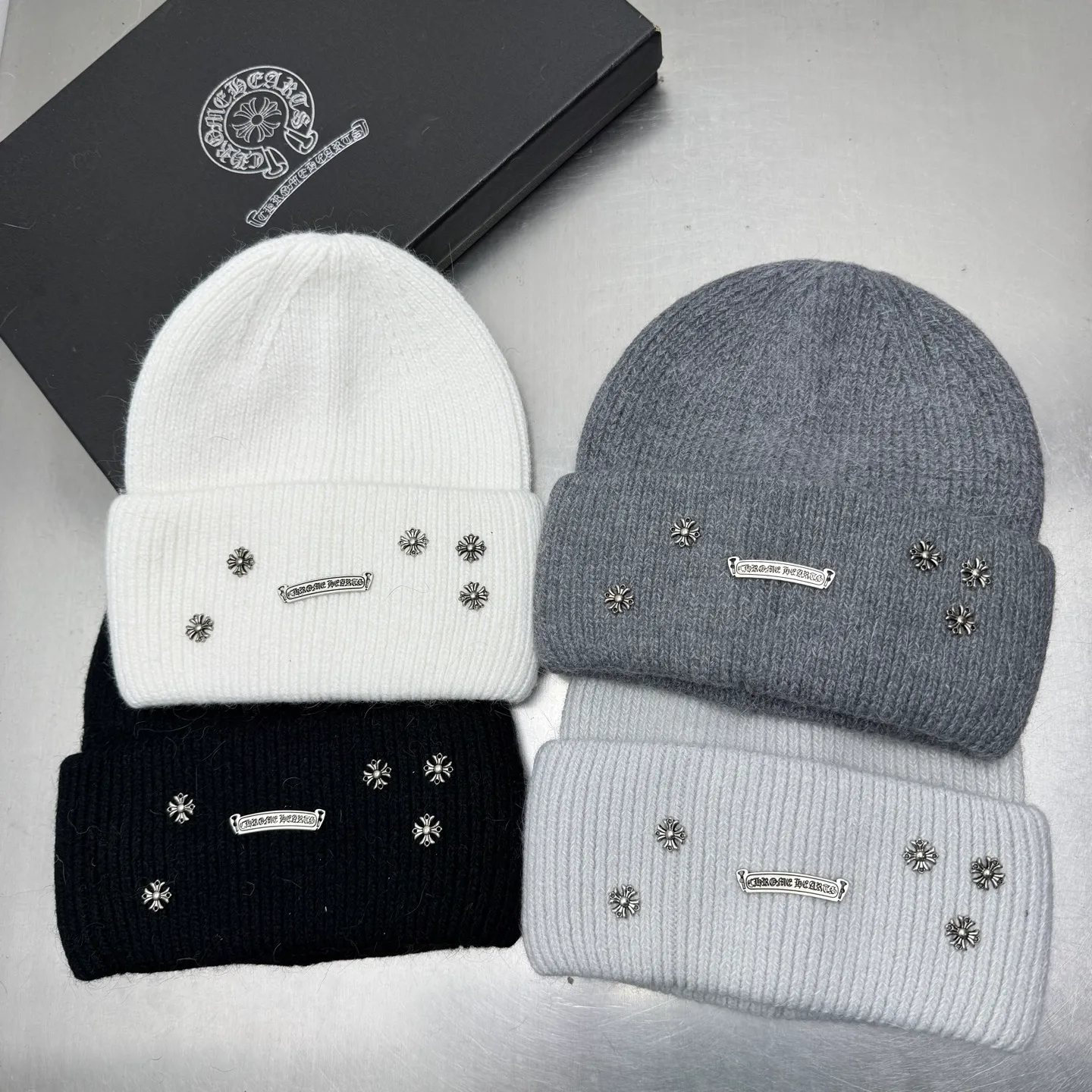 Crow heart rabbit fur knitted hat
